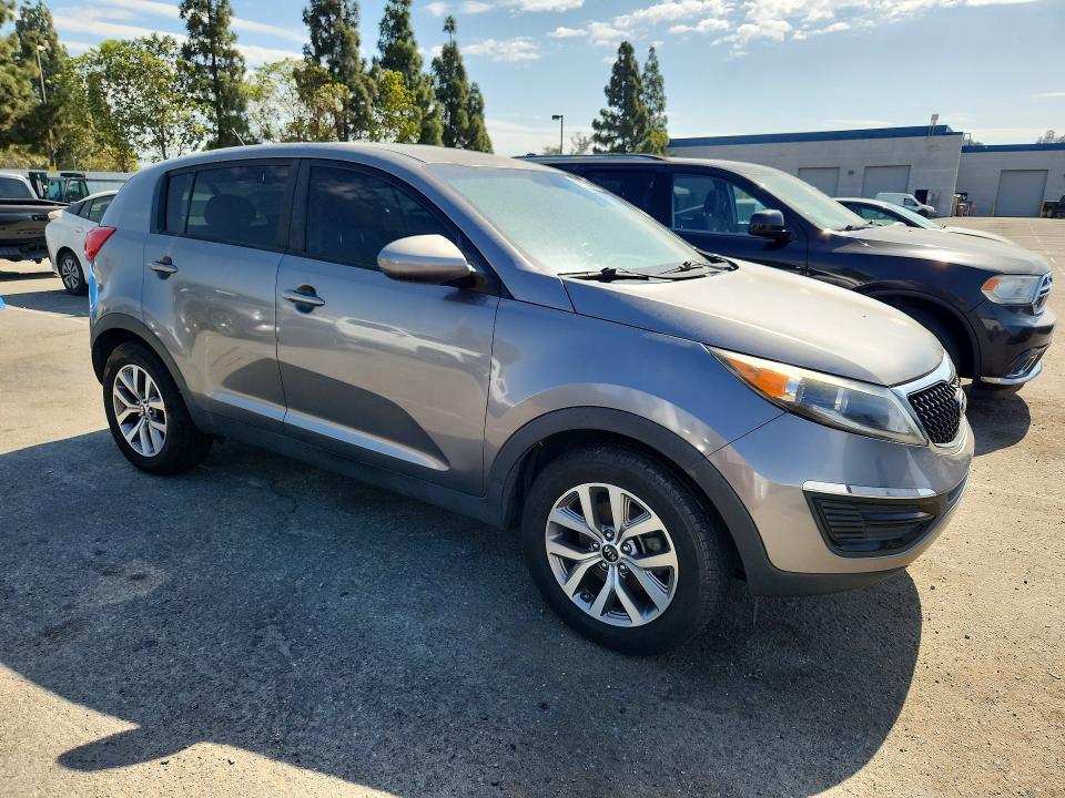 2016 Kia Sportage VIN KNDPB3AC7G7880988 COPART salvage auction — MECHANICAL, Ca - Dis/Dlr/Exp Only Clean Title, sold $825 on 2026-07-28 (photo 4)