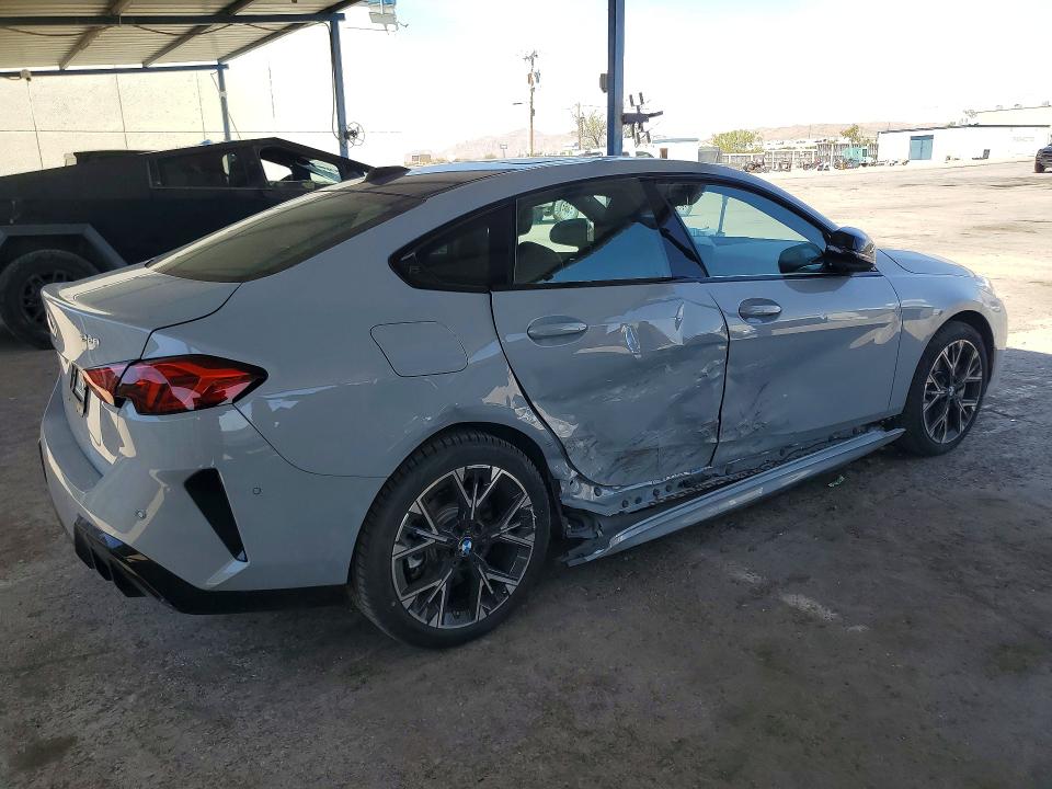 2026 BMW 2er VIN WBA83GG09T7V04371 COPART salvage auction — SIDE, TX - CERTIFICATE OF TITLE, sold $15,900 on 2026-08-21 (photo 3)