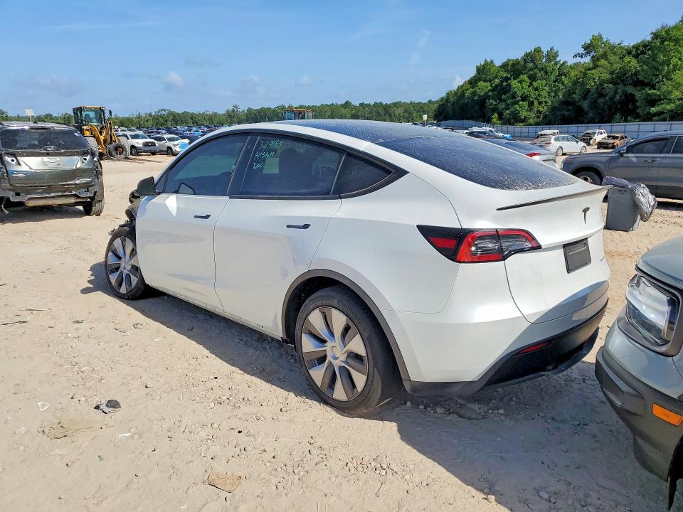 2023 Tesla Model y VIN 7SAYGDEE6PA107625 COPART salvage auction — FRONT END, Salvage Title, sold $6,600 on 2026-07-24 (photo 2)
