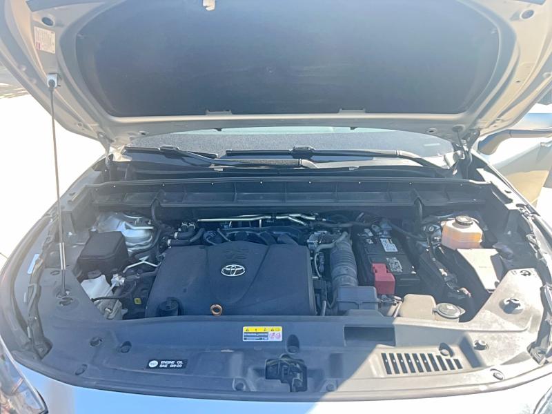 2022 Toyota Highlander VIN 5TDZZRAH3NS107358 COPART salvage auction — MINOR DENT/SCRATCHES, Tx - Certificate Of Title (P), sold $15,100 on 2026-07-27 (photo 7)