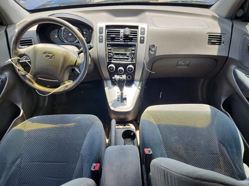 2006 Hyundai Tucson VIN KM8JN72D86U306715 COPART salvage auction — NORMAL WEAR, Tx - Certificate Of Title, sold $400 on 2026-07-23 (photo 8)