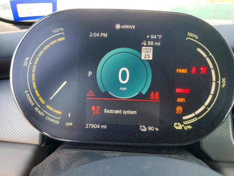 2022 Mini Cooper VIN WMW13DJ03N2P63088 COPART salvage auction — REAR END, Az - Cert Of Title - Salvage, sold $4,000 on 2026-08-11 (photo 9)