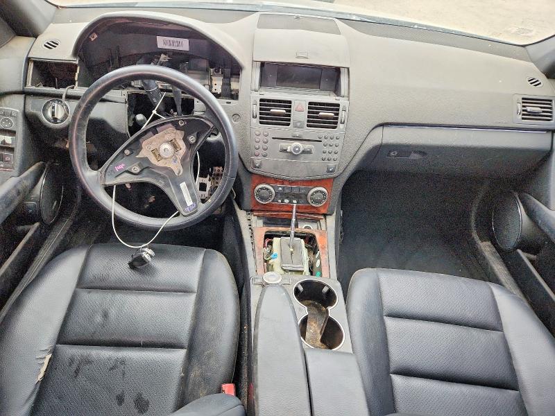 2010 Mercedes-benz C class VIN WDDGF8BB7AR108743 COPART salvage auction — FRONT END, Mt - Certificate Of Title, sold $225 on 2026-07-28 (photo 8)