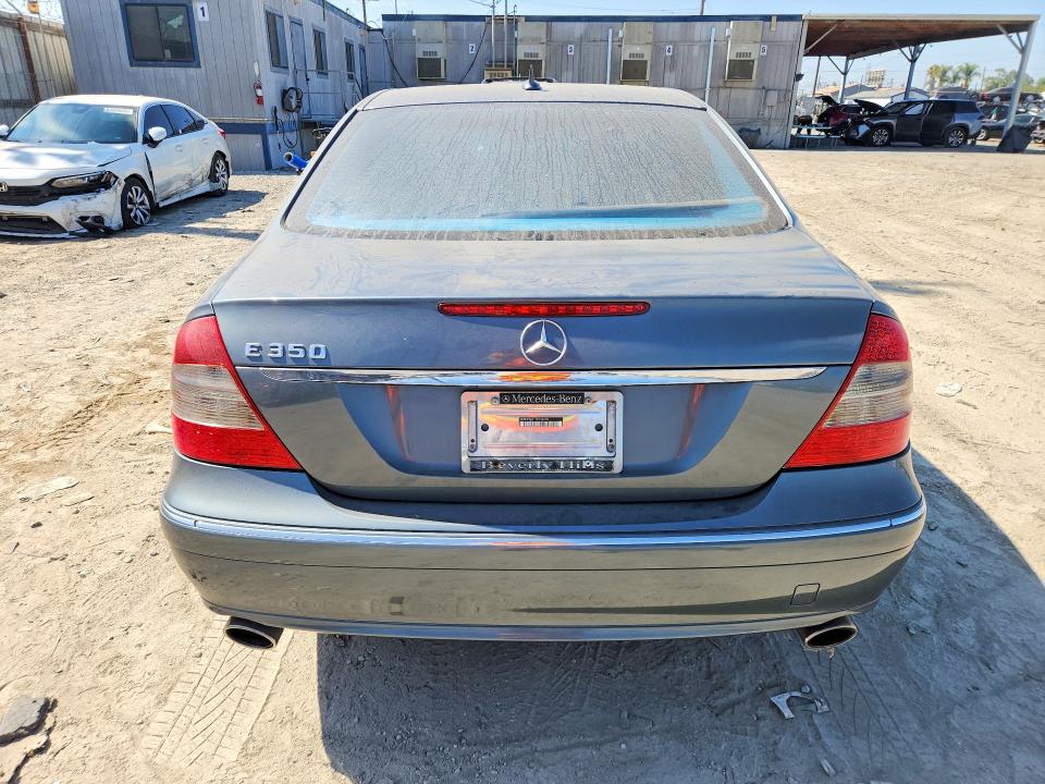 2007 Mercedes-benz E-class VIN WDBUF56X17B134238 COPART salvage auction — MINOR DENT/SCRATCHES, Ca - Dis/Dlr/Exp Only Clean Title, sold $600 on 2026-08-17 (photo 6)