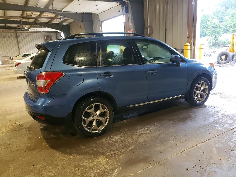 2015 Subaru Forester VIN JF2SJAUC7FH547682 COPART salvage auction — MINOR DENT/SCRATCHES, Pa - Non Public Clean Title, sold $425 on 2026-07-29 (photo 3)
