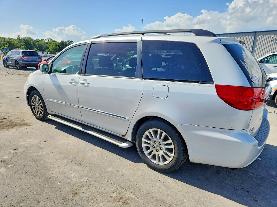 2007 Toyota Sienna VIN 5TDZK22C37S095150 COPART salvage auction — MINOR DENT/SCRATCHES, MT - CERTIFICATE OF TITLE, sold $1,200 on 2026-07-27 (photo 2)