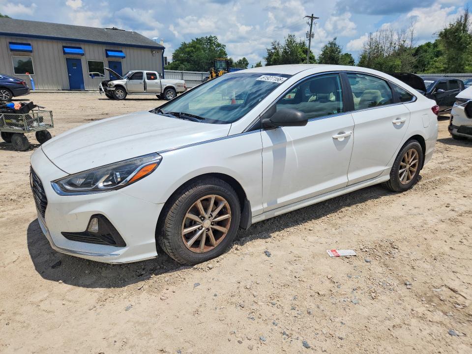2019 Hyundai Sonata VIN 5NPE24AF7KH814355 COPART salvage auction — MINOR DENT/SCRATCHES, Fl - Certificate Of Title, sold $10 on 2026-07-31 (photo 1)