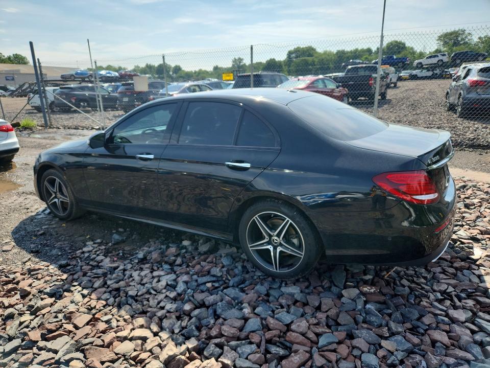 2018 Mercedes-benz E-klasse VIN WDDZF4KBXJA320763 COPART salvage auction — WATER/FLOOD, Salvage Title, sold $6,200 on 2026-08-03 (photo 2)