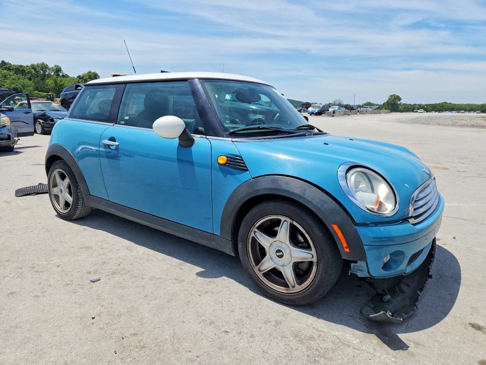 2010 Mini Cooper VIN WMWMF3C53ATZ22039 COPART salvage auction — MECHANICAL, TN - CERTIFICATE OF TITLE, sold $150 on 2026-08-05 (photo 4)