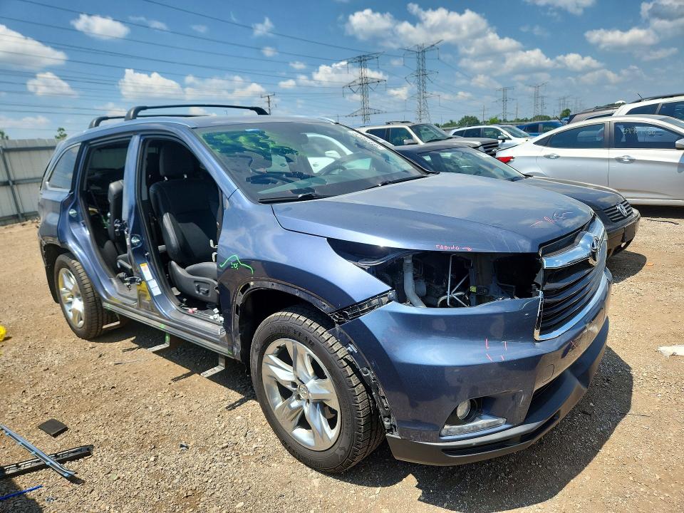 2015 Toyota Highlander VIN 5TDDKRFH2FS072420 COPART salvage auction — SIDE, Salvage Title, sold $325 on 2026-07-30 (photo 4)