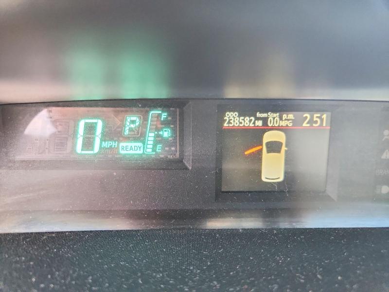 2013 Toyota Prius VIN JTDKDTB30D1535965 COPART salvage auction — FRONT END, Fl - Cert Of Title Slvg Rebuildable, sold $325 on 2026-07-21 (photo 9)