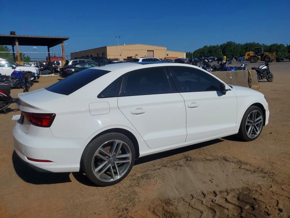 2020 Audi A3 VIN WAUAUGFF1LA060894 COPART salvage auction — MINOR DENT/SCRATCHES, Ga - Certificate Of Title (P), sold $8,100 on 2026-07-27 (photo 3)