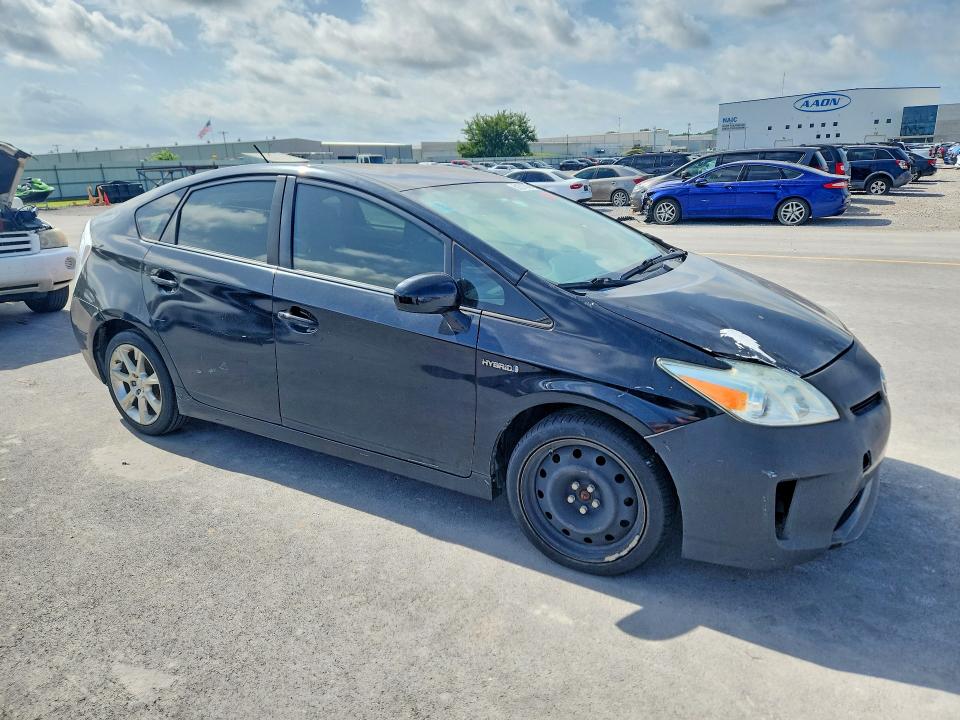 2014 Toyota Prius VIN JTDKN3DU2E1811938 COPART salvage auction — FRONT END, OK - CERT OF TITLE-REBUILT, sold $1,300 on 2026-07-22 (photo 4)