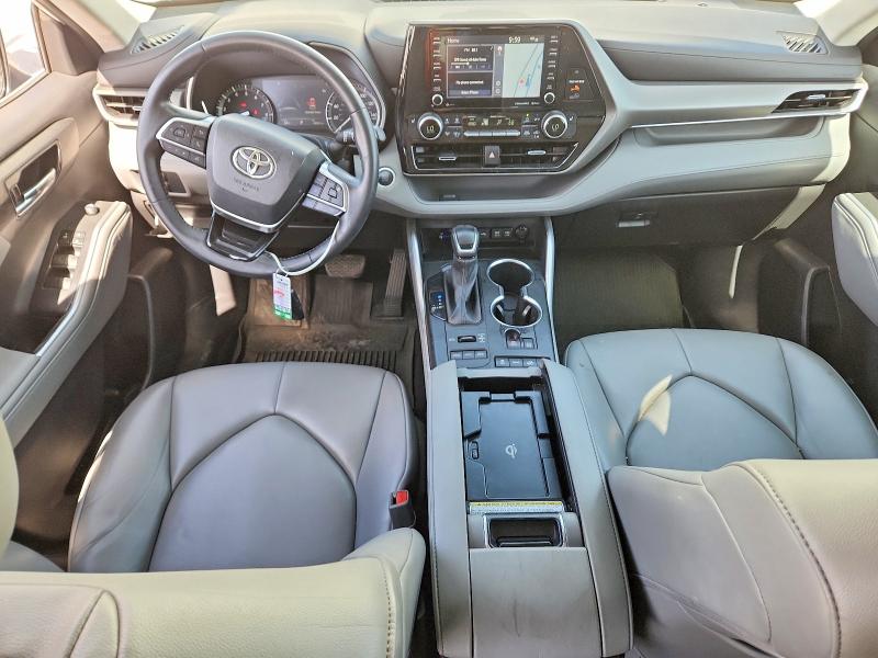 2021 Toyota Highlander VIN 5TDHZRBHXMS538014 COPART salvage auction — SIDE, Co - Public - Salvage Title, sold $7,700 on 2026-07-28 (photo 8)