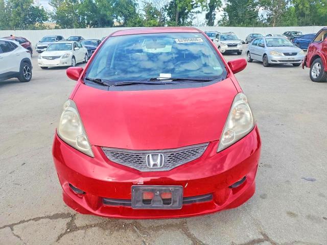 2011 Honda Fit VIN JHMGE8H59BC026644 COPART salvage auction — HAIL, Mo - Cert Of Title-Prior Salvage, sold $275 on 2026-07-31 (photo 5)