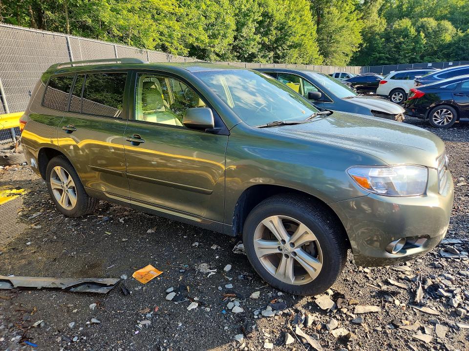 2008 Toyota Highlander VIN JTEDS43A382052886 COPART salvage auction — MINOR DENT/SCRATCHES, Md - Certificate Of Title, sold $575 on 2026-07-28 (photo 4)