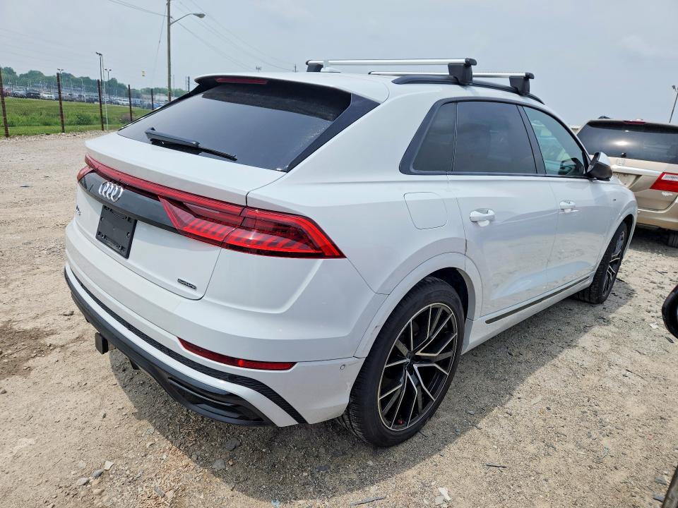 2020 Audi Q8 VIN WA1FVAF11LD010688 COPART salvage auction — NORMAL WEAR, MT - CERTIFICATE OF TITLE, sold $9,100 on 2026-07-24 (photo 3)