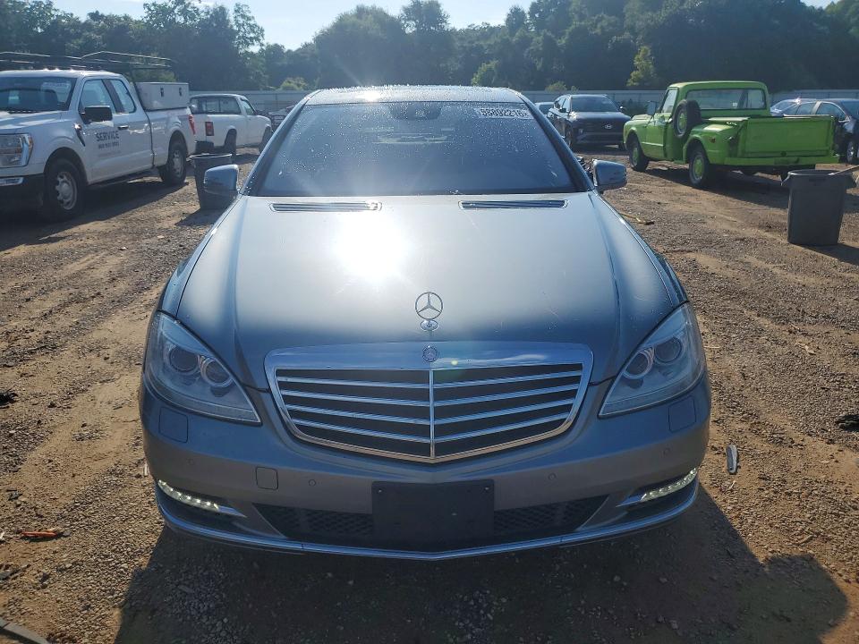 2012 Mercedes-benz S-klasse VIN WDDNG7DB5CA466159 COPART salvage auction — REAR END, Al - Cert Of Title-Salvage Title, sold $750 on 2026-07-28 (photo 5)