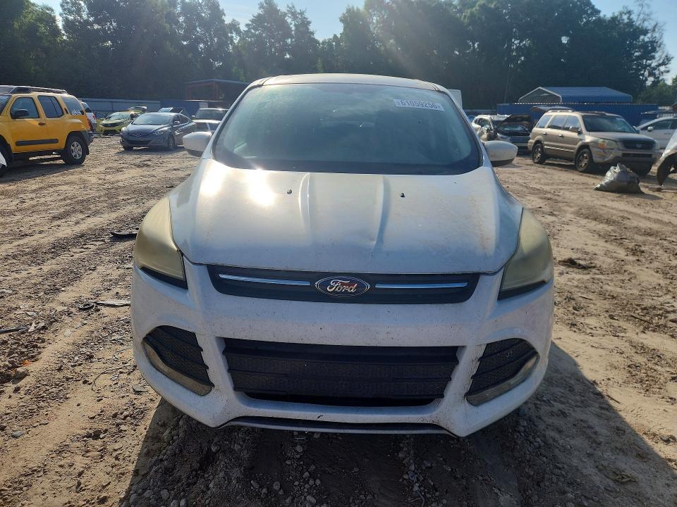 2015 Ford Escape VIN 1FMCU9GX3FUB96991 COPART salvage auction — MINOR DENT/SCRATCHES, Ga - Certificate Of Title, sold $400 on 2026-07-31 (photo 5)