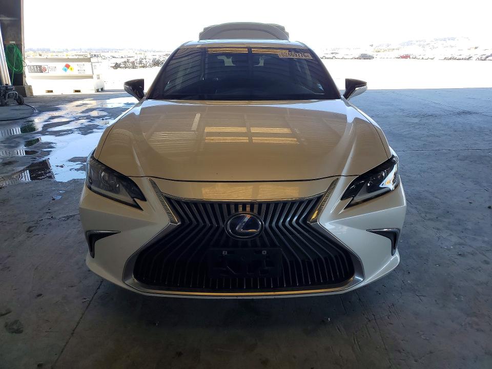 2021 Lexus VIN 58ACA1C13MU007368 COPART salvage auction — REAR END, Ca - Salvage Certificate, sold $8,800 on 2026-07-30 (photo 5)