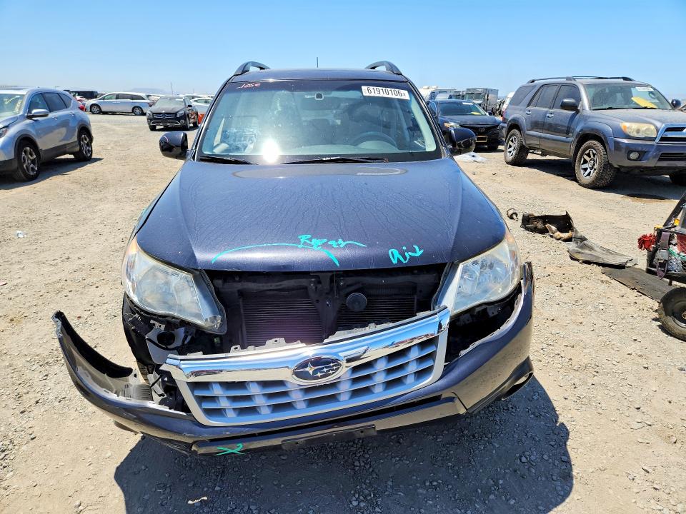 2011 Subaru Forester VIN JF2SHAEC1BH757702 COPART salvage auction — FRONT END, Ca - Salvage Certificate, sold $1,550 on 2026-07-31 (photo 5)