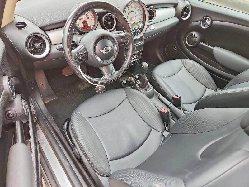 2011 Mini Cooper VIN WMWSU3C55BT095191 COPART salvage auction — FRONT END, SC - CERT OF TITLE-SALVAGE, sold $675 on 2026-08-24 (photo 8)