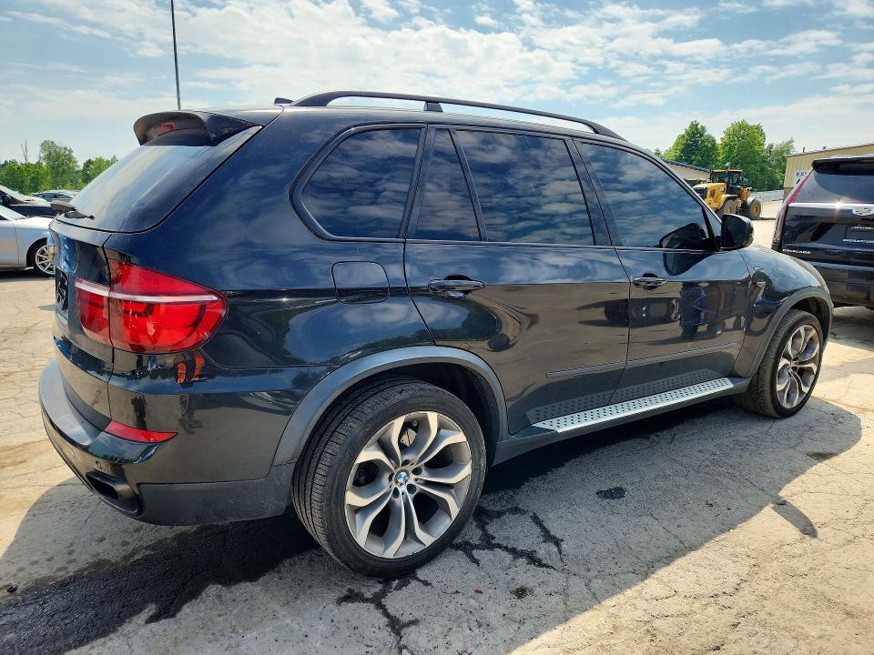 2013 BMW X5 VIN 5UXZV8C55D0C15993 COPART salvage auction — MINOR DENT/SCRATCHES, NJ - CERTIFICATE OF TITLE (P), sold $925 on 2026-07-31 (photo 3)