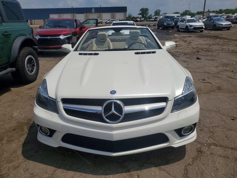 2009 Mercedes-benz Sl-klasse VIN WDBSK71F99F151975 COPART salvage auction — WATER/FLOOD, Oh - Cert Of Title-Salvage Flood, sold $10,600 on 2026-08-11 (photo 5)