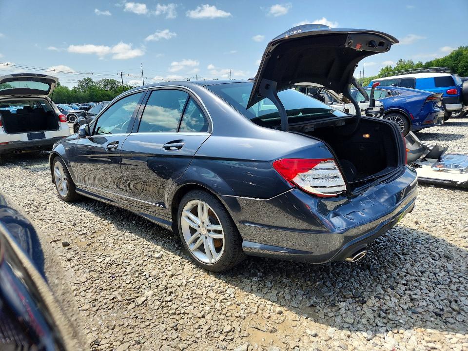 2014 Mercedes-benz C-klasse VIN WDDGF8AB1EA931786 COPART salvage auction — REAR END, Ma - Cert Of Title-Reconstrctd Coll, sold $1,750 on 2026-08-20 (photo 2)