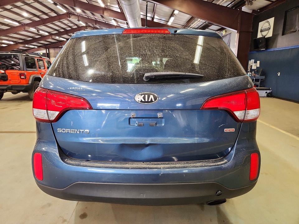 2014 Kia Sorento VIN 5XYKT3A60EG528787 COPART salvage auction — MINOR DENT/SCRATCHES, RI - CERTIFICATE OF TITLE (P), sold $2,500 on 2026-07-22 (photo 6)