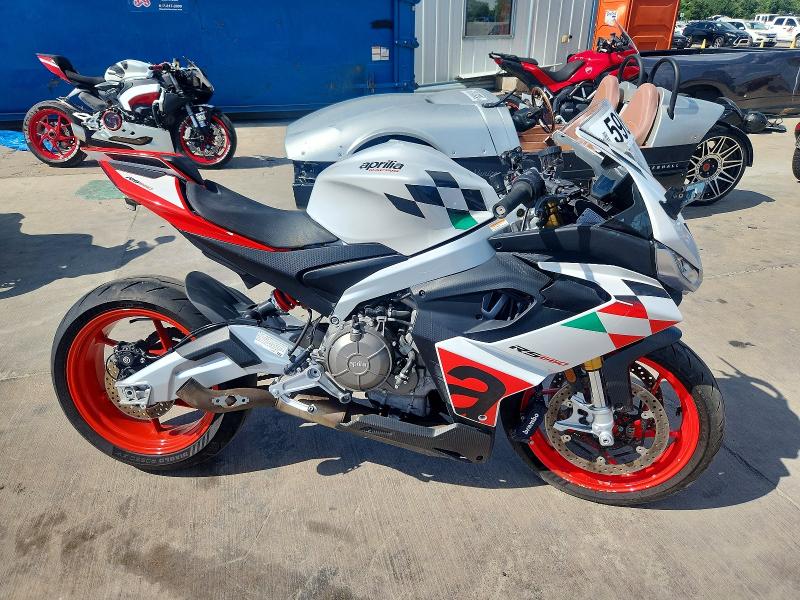 2024 Aprilia Rs VIN ZD4KSUR03RS000254 COPART salvage auction — FRONT END, Tx - Salvage Vehicle Title, sold $925 on 2026-07-30 (photo 1)