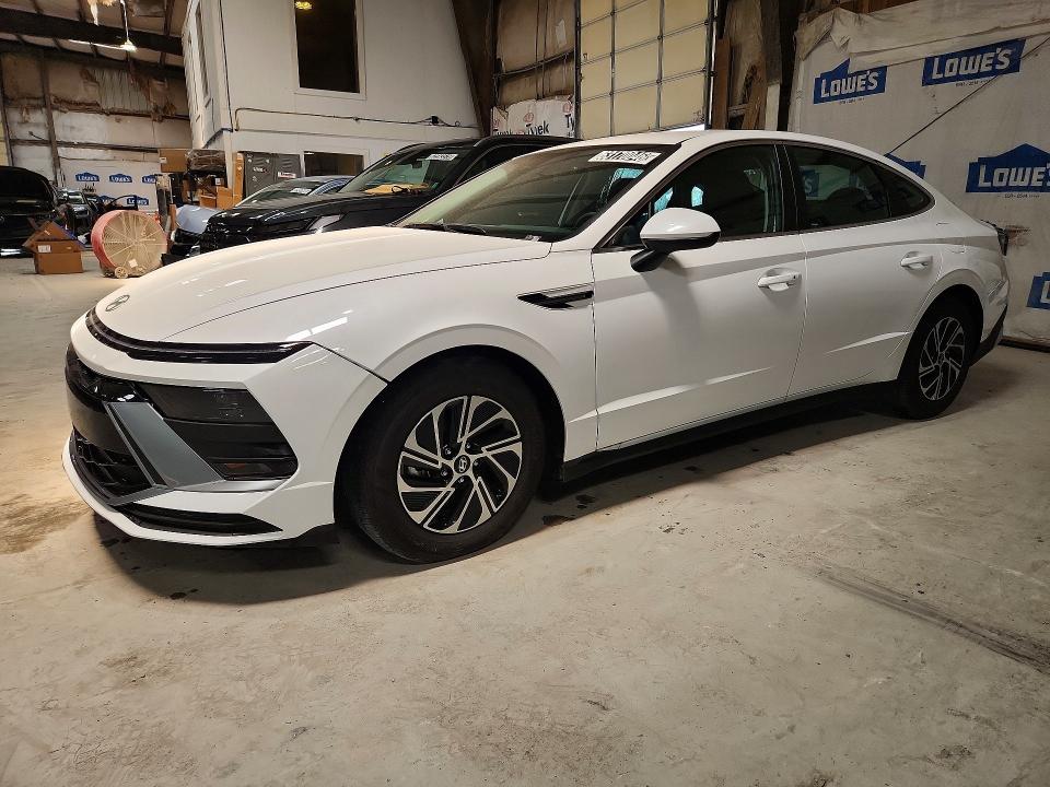 2026 Hyundai Sonata hybrid VIN KMHL24JJ2TA164673 — COPART salvage auction photo