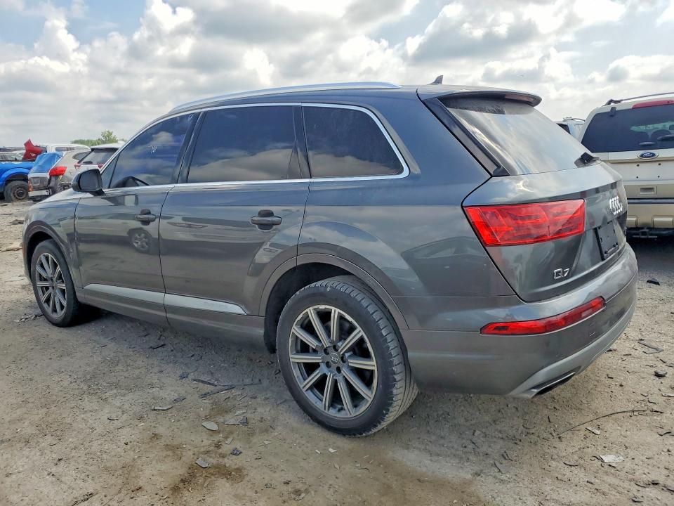 2018 Audi Q7 VIN WA1LAAF77JD041055 COPART salvage auction — MINOR DENT/SCRATCHES, Oh - Certificate Of Title (P), sold $8,700 on 2026-08-25 (photo 2)