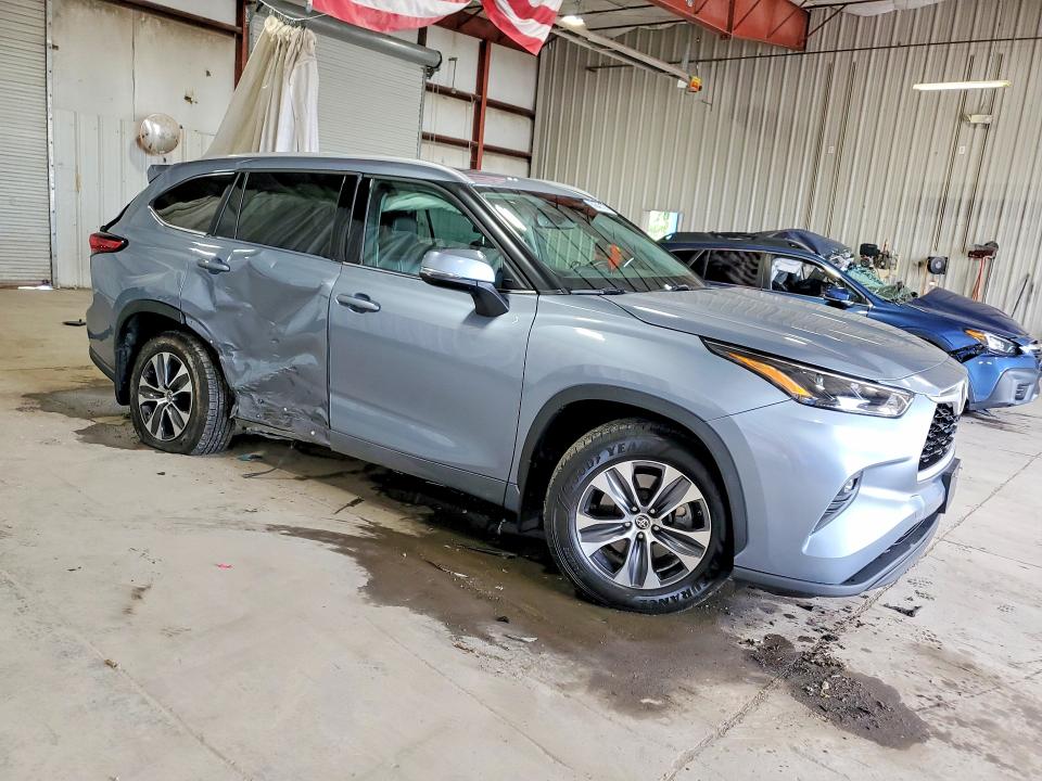2022 Toyota Highlander VIN 5TDGZRBH4NS225280 COPART salvage auction — SIDE, Ny - Mv-907A Salvage Certificate, sold $13,000 on 2026-07-27 (photo 4)
