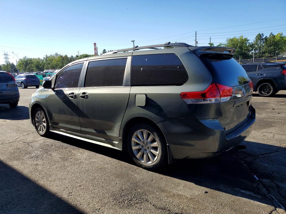 2014 Toyota Sienna VIN 5TDJK3DC9ES089219 COPART salvage auction — SIDE, Co - Rebuilt Salvage - Dealer Only, sold $600 on 2026-07-21 (photo 2)