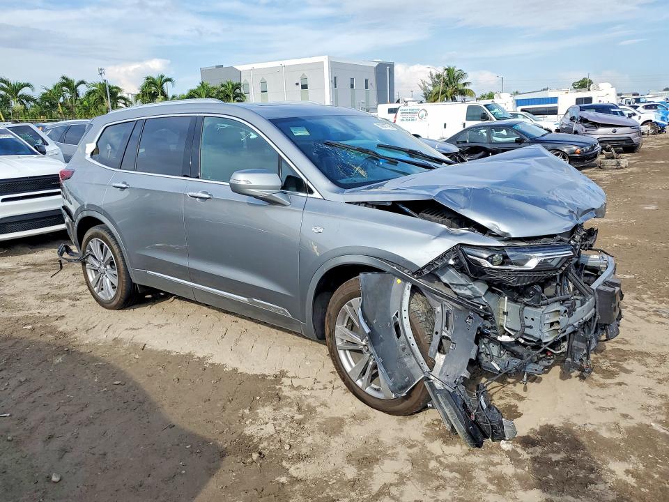 2024 Cadillac Xt6 VIN 1GYKPCRS1RZ721084 COPART salvage auction — FRONT END, Fl - Certificate Of Destruction, sold $4,850 on 2026-07-22 (photo 4)