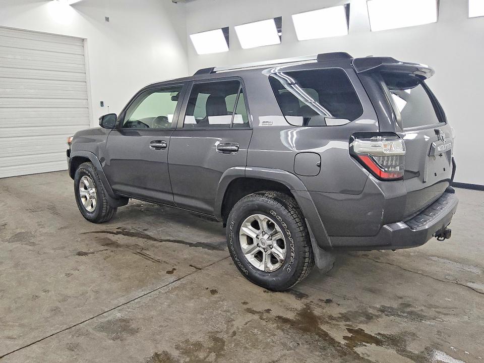 2019 Toyota 4runner VIN JTEBU5JR6K5701120 COPART salvage auction — REAR END, Il - Certificate Of Title, sold $4,150 on 2026-07-28 (photo 2)