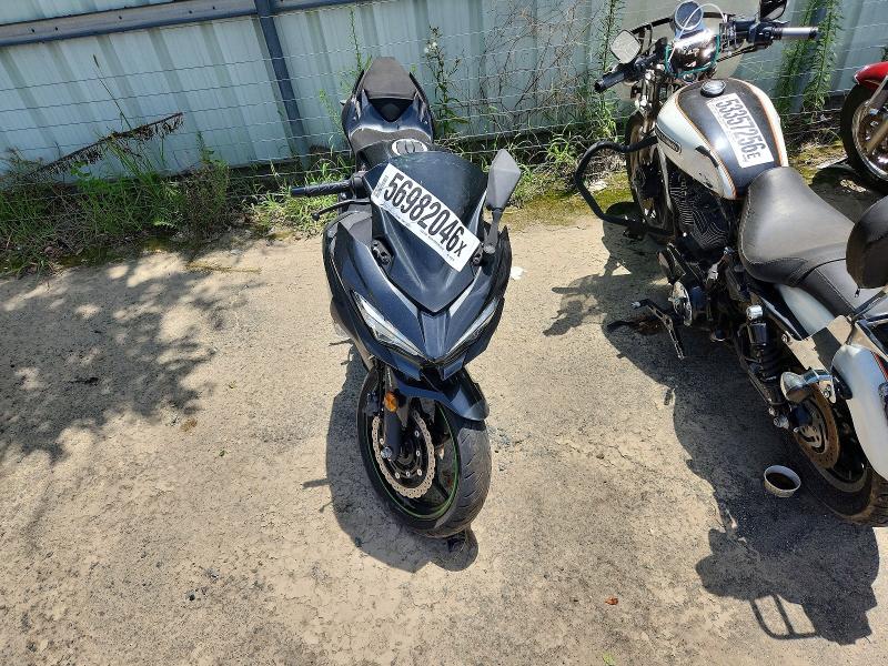 2023 Kawasaki Ex VIN JKAEXKG16PDAS5724 COPART salvage auction — MINOR DENT/SCRATCHES, Tx - Certificate Of Title, sold $500 on 2026-07-30 (photo 5)