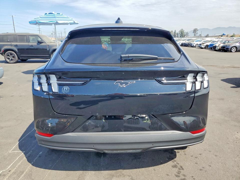 2025 Ford Mustang mach-e VIN 3FMTK3R79SMA38489 COPART salvage auction — NORMAL WEAR, CA - DIS/DLR/EXP ONLY CLEAN TITLE, sold $8,400 on 2026-07-22 (photo 6)