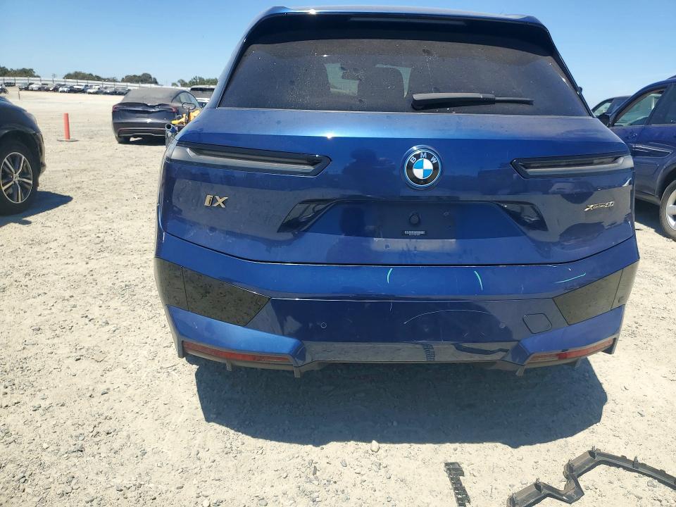 2022 BMW Ix VIN WB523CF00NCJ80011 COPART salvage auction — FRONT END, Ca - Salvage Certificate, sold $17,800 on 2026-07-30 (photo 6)