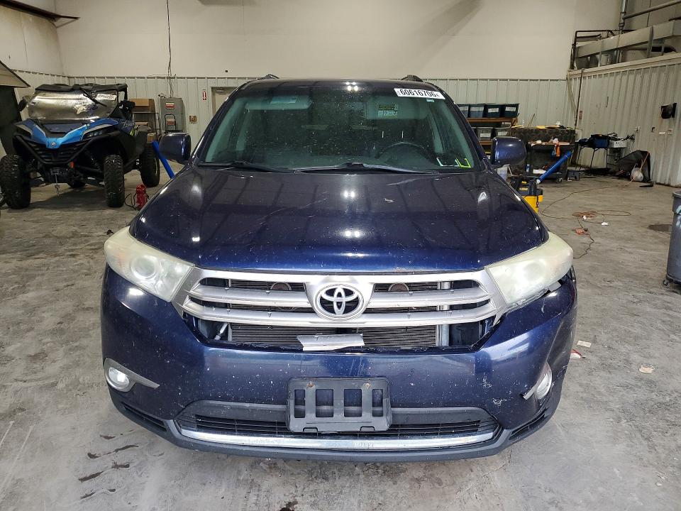 2013 Toyota Highlander VIN 5TDDK3EHXDS200804 COPART salvage auction — FRONT END, NY - MV-907A SALVAGE CERTIFICATE, sold $4,100 on 2026-07-29 (photo 5)