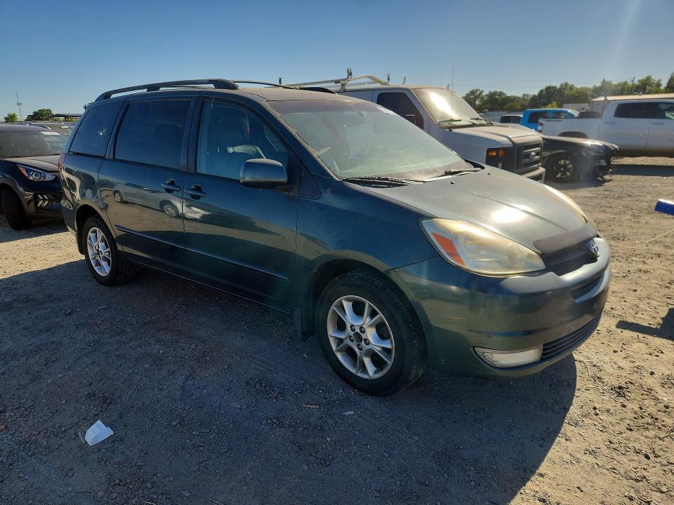2004 Toyota Sienna VIN 5TDBA22CX4S028402 COPART salvage auction — MINOR DENT/SCRATCHES, CA - DIS/DLR/EXP APP FOR DUP CLEAN, sold $825 on 2026-07-14 (photo 4)