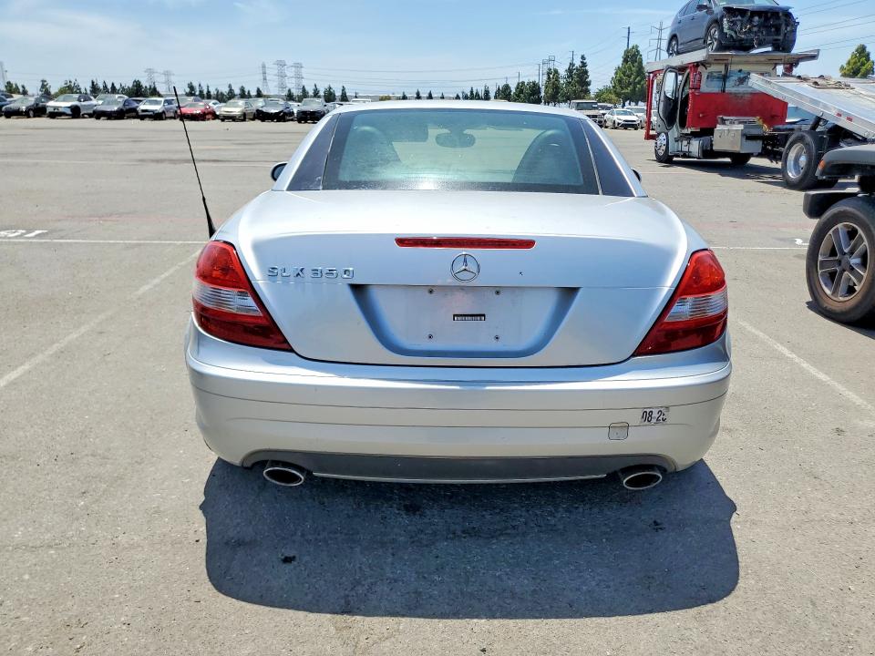 2005 Mercedes-benz Slk-class VIN WDBWK56F15F061177 COPART salvage auction — FRONT END, HI - DIS/DLR/EXP ONLY CLEAN TITLE (P), sold $1,150 on 2026-08-18 (photo 6)