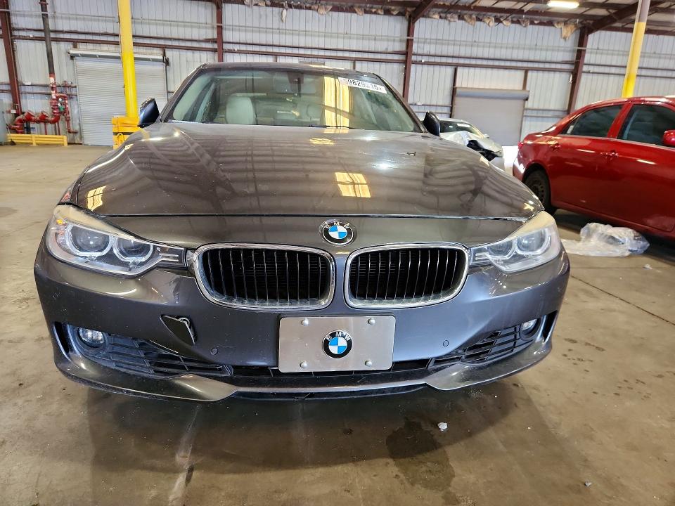 2015 BMW 3 series VIN WBA3B5C59FF961484 COPART salvage auction — ENGINE BURN, Fl - Cert Of Title Slvg Rebuildable, sold $275 on 2026-07-15 (photo 5)