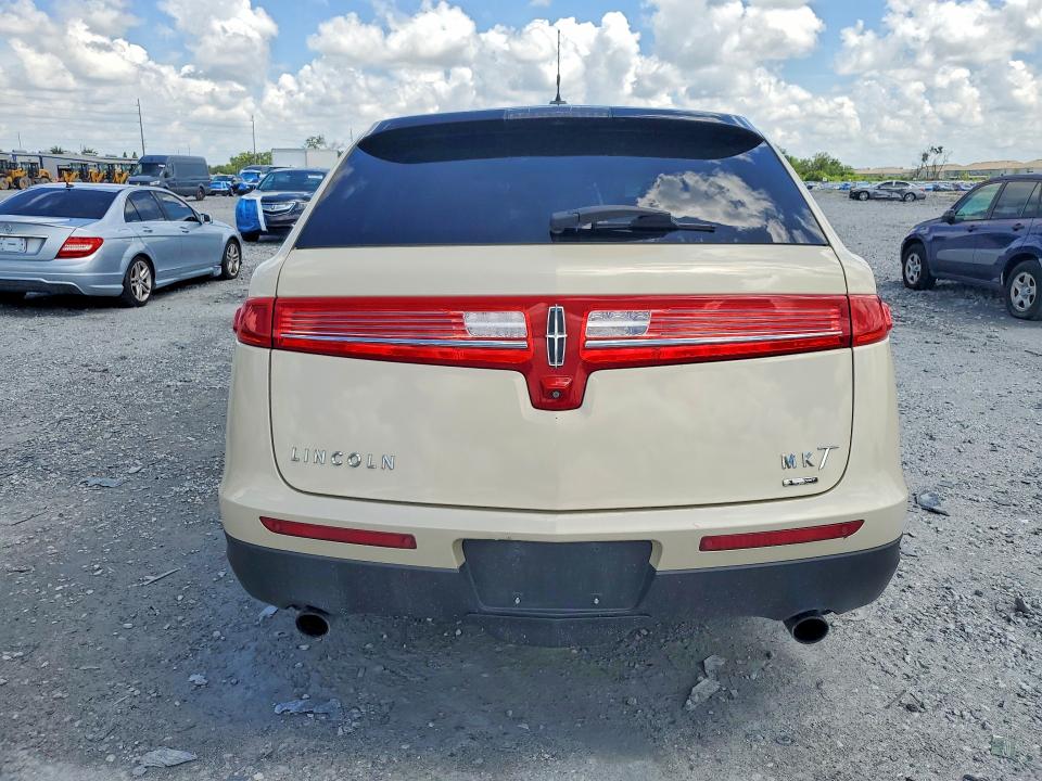 2014 Lincoln Mkt VIN 2LMHJ5ATXEBL53518 COPART salvage auction — MINOR DENT/SCRATCHES, Fl - Certificate Of Title (P), sold $250 on 2026-07-31 (photo 6)