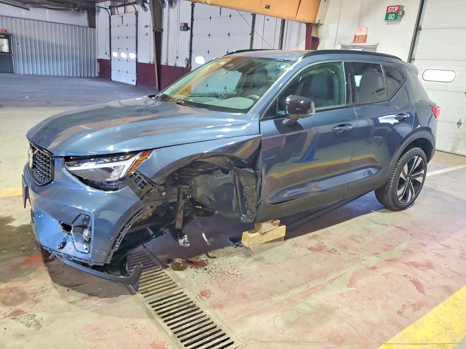 2026 Volvo Xc40 VIN YV4L12UC1T2776119 COPART salvage auction — FRONT END, Va - Non-Repairable Certificate, sold $1,700 on 2026-07-29 (photo 1)