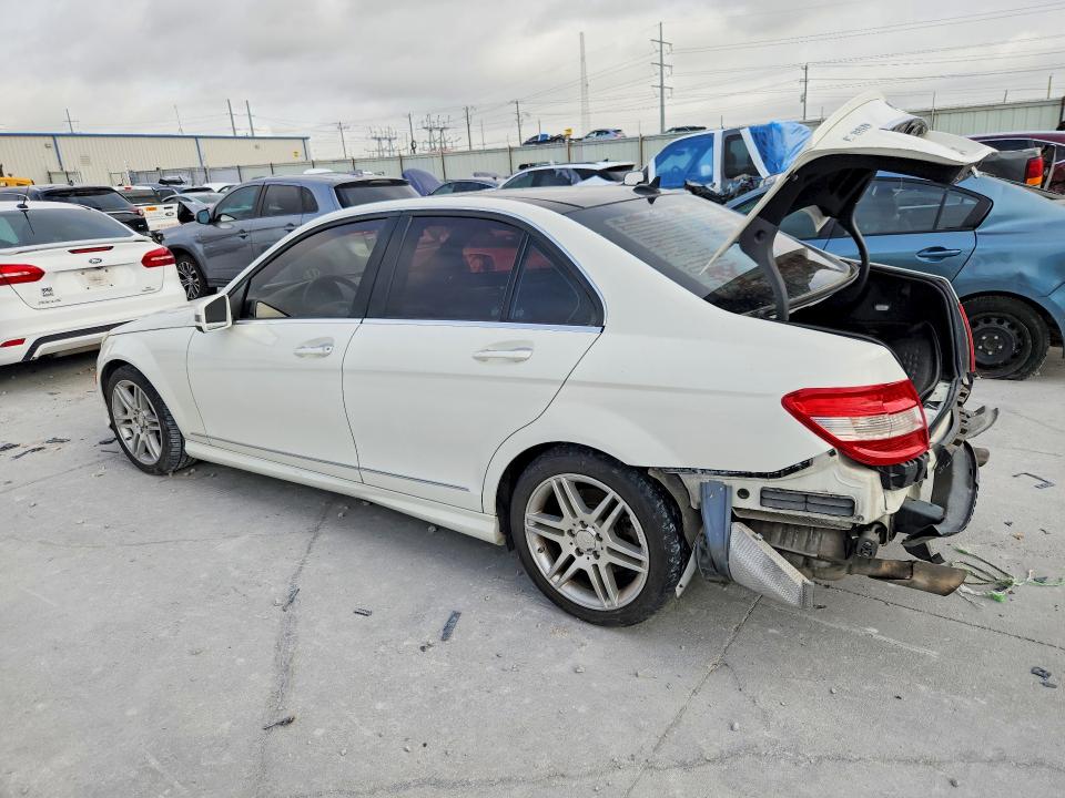 2010 Mercedes-benz C-klasse VIN WDDGF5GB7AR117207 COPART salvage auction — REAR END, Tx - Salvage Vehicle Title, sold $800 on 2026-07-31 (photo 2)