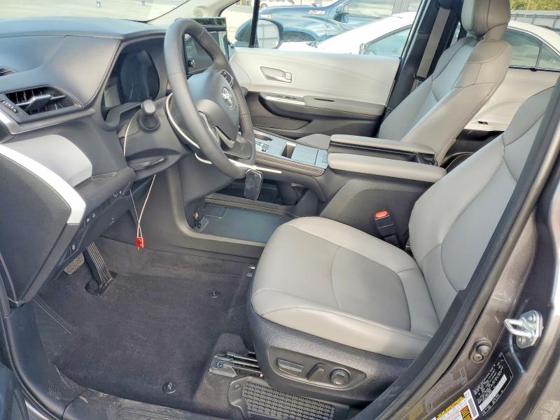 2025 Toyota Sienna VIN 5TDJSKFC6SS225955 COPART salvage auction — SIDE, Salvage Title, sold $12,600 on 2026-07-09 (photo 7)