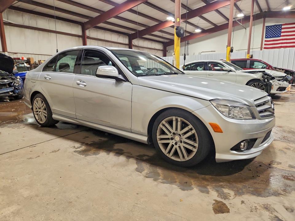 2009 Mercedes-benz C-klasse VIN WDDGF81X39R049280 COPART salvage auction — WATER/FLOOD, PA - CERT OF SALVAGE-W=FLOOD VEH, sold $550 on 2026-07-24 (photo 4)