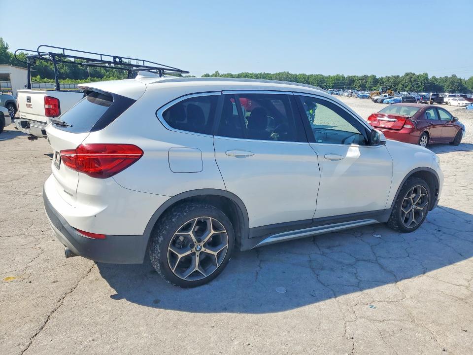 2018 BMW X1 VIN WBXHU7C31J3F04553 COPART salvage auction — NORMAL WEAR, Salvage Title, sold $30 on 2026-07-28 (photo 3)
